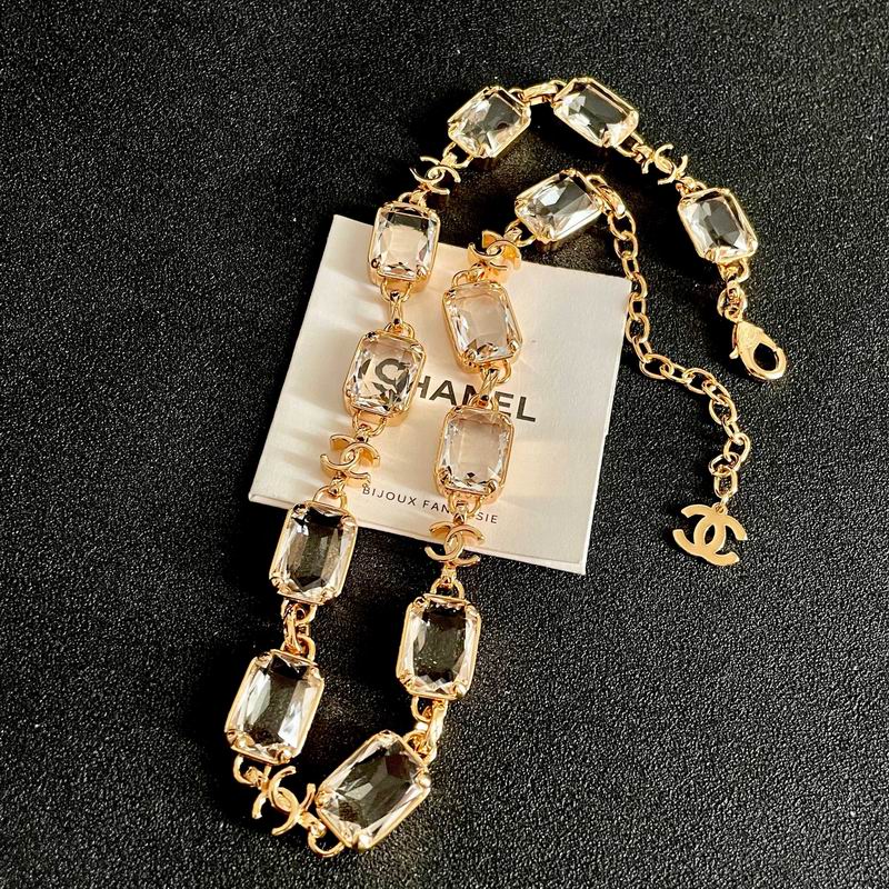 Chanel Necklace 08yxs80